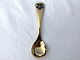 Georg Jensen, 
Års ske, 1977, 
Forgyldt 
Sterlingsølv, 
Marts viol, 
15cm lang 
*Brugt stand*
