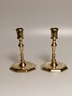 A pair of 
baroque brass 
candlesticks 
18th century.