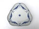 Bing & 
Grondahl, 
Empire, 
Dreiecksschale 
#40 #B&G, 23cm 
breit, Design 
Harriet Bing * 
Guter Zustand *