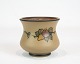 Keramik vase i 
brune farver, 
nr.: 162 af L. 
Hjort.
7,5 x 8 cm.