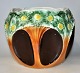 Majolica 
urtepotte 1880 
- 1900. 
Tyskland. 
Brunt, grøn og 
gul dekoreret 
med blomster. 
mønstre. ...