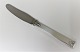 Dan. Horsens 
sølvvarefabrik. 
Sølvbestik 
(830). 
Middagskniv. 
Længde 21,5 cm. 
Der er 6 styk 
på ...