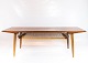 Sofabord i teak 
med flethylde 
af dansk design 
fra 1960erne. 
Bordet er i 
flot brugt 
stand. 
H - ...