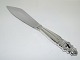 Georg Jensen 
Konge 
Sterlingsølv, 
lagkagekniv.
Produceret 
efter 1945.
Længde 26,2 
...