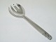 Georg Jensen 
sterling sølv, 
Rune 
serveringsgaffel.

Længde 16,5 
cm.
Produceret 
mellem 1933 ...