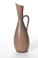 CARL-HARRY 
STÅLHANE 
(1920-1990) FOR 
RØRSTRAND 
SVERIGE.
 VASE I 
STENTØJ MED 
GLASUR I BRUNE 
TONER ...