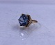 Aqua 
marine/Topas 
guld ring. 
Ringen har 
størrelse 54 og 
vejer 4,8 gram. 
Stenen er meget 
lys ...