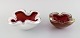 To Murano skåle 
i rødt og hvidt 
mundblæst 
kunstglas. 
Italiensk 
design, 
1960'erne.
Største ...