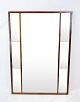 Spejl i 
palisander af 
dansk design 
fra 1960erne. 
Spejlet er i 
flot brugt 
stand.
105 x 74 cm.
