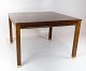 Sofabord i 
palisander af 
dansk design 
fra 1960erne. 
Bordet er i 
flot brugt 
stand.
H - 47 cm, B 
...