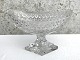 Krystal 
Jardiniere, Med 
rude 
slibninger, 
25,5cm bred, 
18,5cm høj *Med 
enkelte meget 
små afslag i 
...