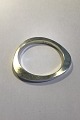 Georg Jensen 
Sterling Sølv 
Armring 
"Extra"(No 422) 
Lina 
Christensen 
Måler 
indvendigt 6.1 
cm x ...
