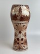 Stor 
keramikkrukke 
af H. C. von 
Rumsolykin for 
Kupittaan Savi 
i 1961, 
formentlig 
lavet som ...