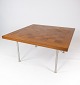 Sofabord i teak 
med ternet 
mønster 
designet af 
Poul Cadovius 
og fremstillet 
af France & Søn 
fra ...