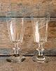 Porterglas af 
typen 
facetslebet 
Amerikaner med 
teksten 
Vestfyen
Glasset er 
producert hos 
...