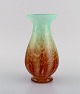 Karl Wiedmann 
for WMF. Ikora 
vase i 
mundblæst 
kunstglas. 
Tyskland, 
1930'erne.
Måler: 18,5 x 
10 ...