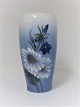 Royal 
Copenhagen. 
Vase. Model 
2651-235. Højde 
17 cm.  (1 
sortering)