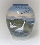 Royal 
Copenhagen. 
Vase. Model 
1508/35B. Højde 
30 cm.  (2 
sortering)
