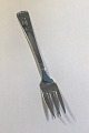 A.P. Berg 
Silver Kgl. 
Porcelain 
Pastry Fork 
Measures 14.2 
cm(5 19/32 in)