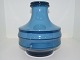 Knabstrup 
keramik blå 
vase.
Dekorationsnummer 
332.
2. sortering.
Højde 16,5 
cm., bredde ...