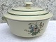 Royal 
Copenhagen, 
Karup, Suppe 
terrin 
#25/9576, 
24,5cm i 
diameter, 11cm 
høj *Pæn stand*