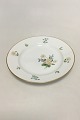 Royal 
Copenhagen 
Daisy and 
Coltsfoot Lunch 
Plate No 9052. 
Measures 20.5 
cm / 8 5/64 in.