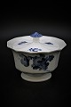 Rare Royal 
Copenhagen Blue 
Flower Angular 
jam jar with 
lid.
H: 10cm. 
Dia.:13,5cm. 
Decoration ...