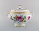 Large antique 
Meissen soup 
tureen in 
porcelain with 
...