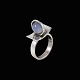 Poul Warmind. Ring i Sterling sølv med kalcedon #755.Tegnet og udført hos Poul Warmind 1963 - ...