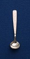 Well maintained 
salt spoon of 
Danish sterling 
silver with 
light beige 
enamel by 
Verner Bahner. 
...