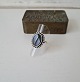 N.E.From 
vintage ring i 
sølv med onyx
Stemplet: From 
- 925s
Ringstørrelse: 
55