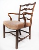 Antik armstol af mahogni og med original polstring af lyst stof fra 1880erne. H - 96 cm, B - ...