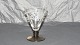 Rødvinsglas 
#Holmegegård 
Med røgfarvet 
fod og 
drueranke
Højde 11,5 cm
Pæn og 
velholdt stand