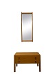 Få et stykke 
dansk 
designhistorie 
med dette 
smukke 
entre-sæt 
bestående af et 
spejl og en lav 
...