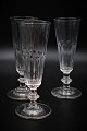 Old French 
champagne 
flutes in 
crystal glass 
with fine foot 
and classic 
cut. H:16.2cm. 
...