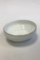 Bing & Grondahl 
White plain 
pattern with 
gold Oval Bowl 
No 312. 
Measures 21 cm 
x 19 cm / 8 
17/64 ...