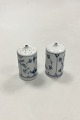 bin g& Grøndahl 
Blue Fluted 
Salt and pepper 
Shaker No 1097. 
Measures 6 cm / 
2 23/64 in. A 
chip ...
