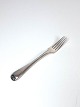 Lunch fork in 
sterling silver 
by Georg 
Jensen. 
18 cm.
