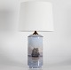 Royal 
Copenhagen 
Lampe
Stor antik 
Royal 
Copenhagen 
bordlampe nr. 
1634
m/motiv af gl. 
to ...