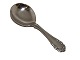 Georg Jensen 
Liljekonval 
sølv, 
sukkerske.
Denne er 
produceret 
mellem 1915 og 
1919.
Længde ...