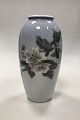 Royal Copenhagen Art Nouveau vase med blomster no 2629/2129