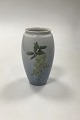 Bing og 
Grøndahl Art 
Nouveau Vase No 
62/254. Måler 
13 cm ( 5.12 
in. )