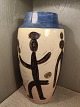 Large unique 
vase made by 
Ole Bach 
Soerensen for 
Kähler ceramics