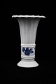 Royal Copenhagen Blå Blomst Hetsch vase.H:27,5cm. Dia.:18cm.Dekorations nummer : 10/8569. ...