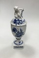 Royal 
Copenhagen Blue 
Flower Lidded 
Cup with Putti 
on top No 1754. 
Measures 29 cm 
/ 11.42 in.