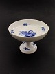 Royal 
Copenhagen Blå 
Blomst 
frugt/kage 
opsats 10/8064 
H.14,5 D.21 cm. 
1.sortering 
emne nr. ...