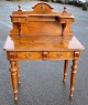 Ladies desk in 
polished 
walnut, 19th 
century 
Denmark.