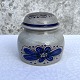 Stavanger flint 
/ Figgjo, 
Florry, 
Sukkerskål, 9cm 
i diameter, 8cm 
høj, Design 
Nils Aarrestad 
...