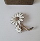 Vintage broche 
med to blomster 
i forgyldt 
sterlingsølv og 
emalje 
Stemplet: 
Jemax - 
Sterling - ...