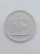 Bertel 
Thorvaldsen: 
Royal 
Copenhagen 
bisquit platte 
"Barndom og 
Forår". Efter 
relief 
modelleret ...